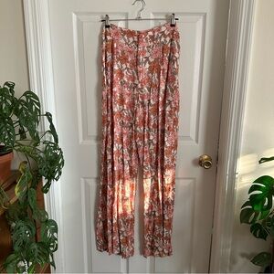 Showpo Amalie Floral Pants. NWT. Size 10. Matching top in my closet!